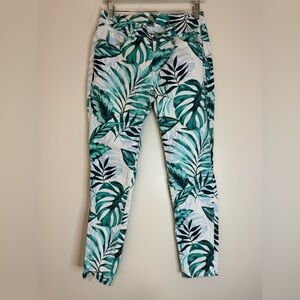 Tommy Bahama Mo’orea Monstera Skinny Ankle Jeans in size 28x28